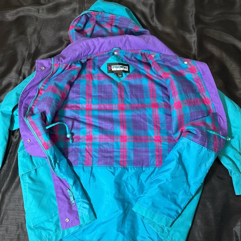 Pacific Trail Jacket - Picture 2 of 6